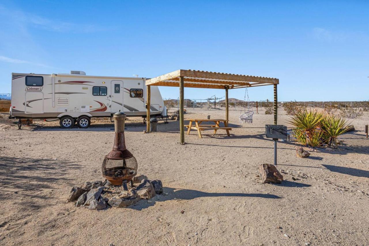 Jt Village Campground - Bunkhouse ジョシュア・ツリー エクステリア 写真